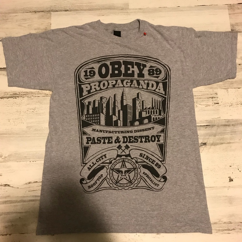 Obey Propaganda Tee Medium